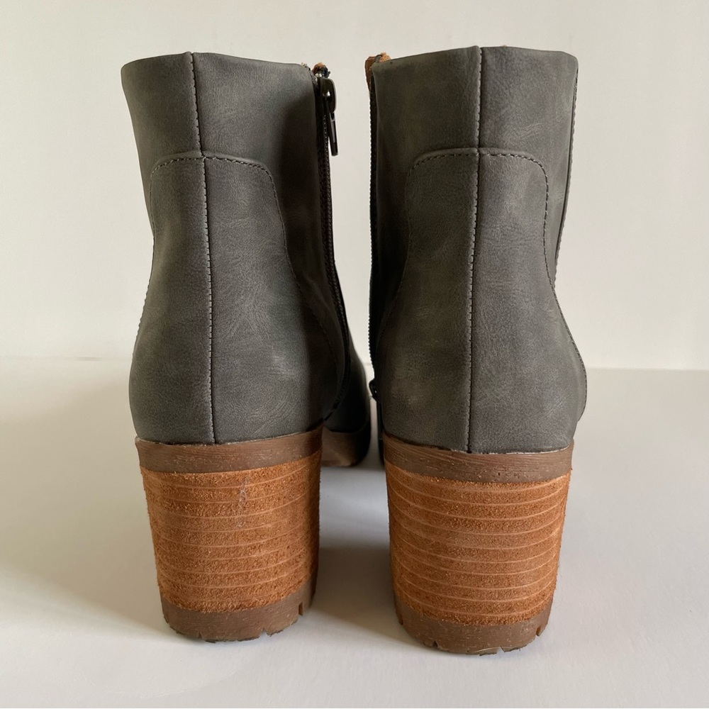 Korks Gray High Heel Boots Size 8.5 - Picture 6 of 12